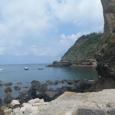 Di Antonia